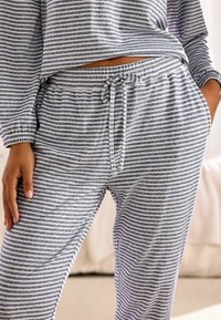 Next LONG SLEEVE - REGULAR FIT SET - Pidžaamakomplekt - grey stripe
