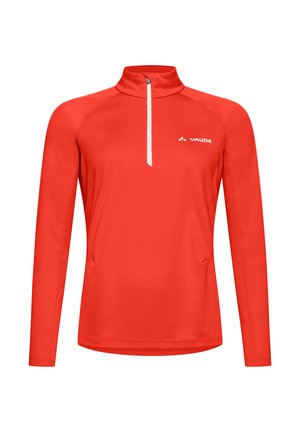 Pullover rosso a maniche lunghe con colletto alto e una cerniera corta sul collo. Realizzato in tessuto liscio e leggero. Presenta un piccolo logo sul petto.