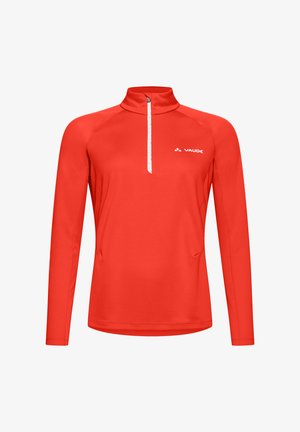 Rode trui met lange mouwen, hoge kraag en een korte rits bij de hals. Gemaakt van soepel, lichtgewicht materiaal. Voorzien van een klein logo op de borst.