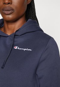 Champion ICONS HOODIE CONTRAST LOGO SMALL - Felpa con cappuccio - dark blue