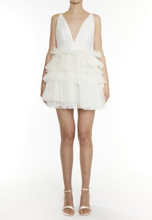 True Decadence GIA PLUNGE FRONT TIERED - Cocktail dress / Party dress - white