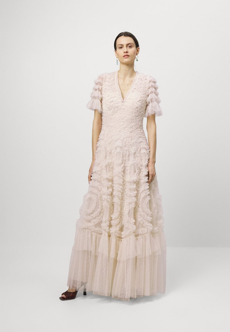 Needle & Thread - VERITY RUFFLE V NECK GOWN - Robe de cocktail - cream, Agrandir