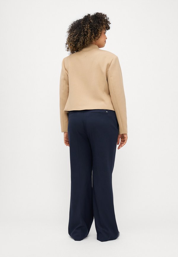 Blazer - classic beige heather3