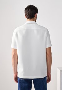 Thumbnail Image 4