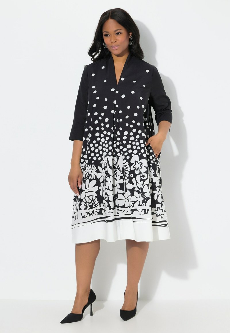 Ulla Popken FLOWER 3/4 SLEEVE - Denní šaty - black