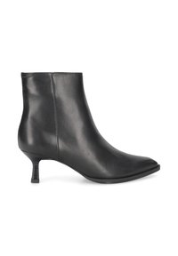 Botte noire en cuir jusqu'à la cheville avec un bout pointu et un talon court et effilé. Texture lisse et design épuré sans quincaillerie visible.