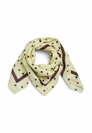 Écharpe jaune clair avec des pois marron et une bordure marron, pliée librement avec un centre creux, sur fond blanc.