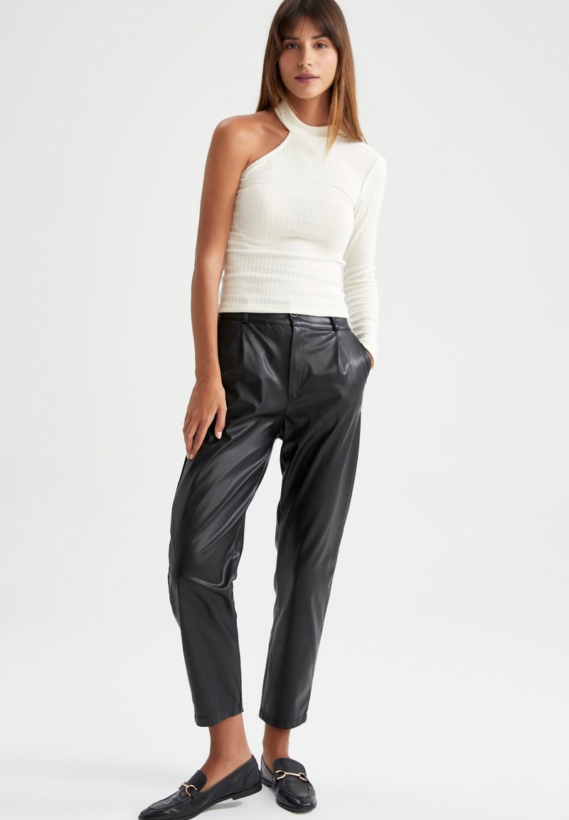 DeFacto Longsleeve crème DeFacto Longsleeve crème