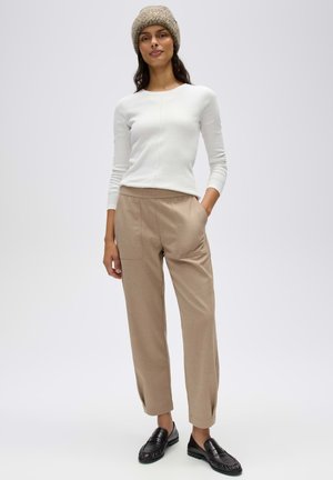 OPUS, CHUNKY KNIT TEXTURE - Mütze - light mocca