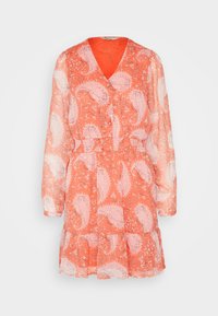 Koralfarbenes Kleid mit langen, transparenten Ärmeln und V-Ausschnitt. Verfügt über ein weißes Paisleymuster, einen gerafften Bund und einen gewellten Saum. Leichter, fließender Stoff.