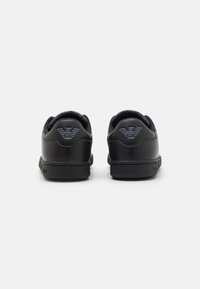 EA7 Emporio Armani UNISEX - Tenisice - black