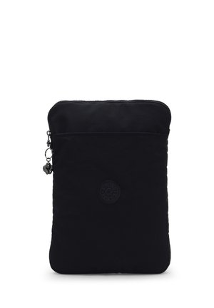 Bolsa rectangular negra con cremallera, bolsillo delantero y parche redondo con logo, que incluye un pequeño llavero colgando del tirador de la cremallera.