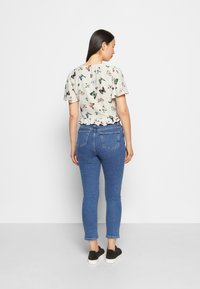 NA-KD FRONT ROUCHING FRILL - T-shirt estampada - multi-coloured