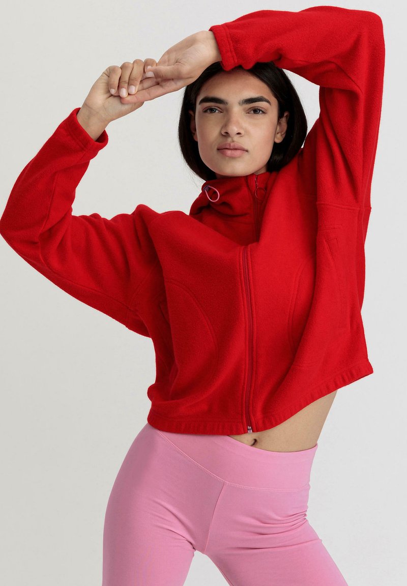 hessnatur OVERSIZE - Fleecejacke - rot