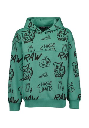 Zielona bluza z kapturem z czarnym tekstem i rysunkami w stylu graffiti, w tym "RAW," "CHASE LIMITS," oraz obrazami puszek z farbą w sprayu i uśmiechniętej twarzy.