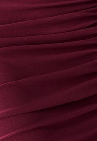 Unausgewählt, burgundy