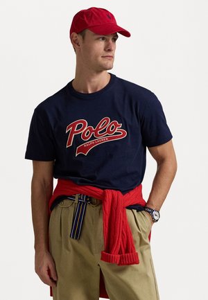 CLASSIC FIT LOGO JERSEY T-SHIRT - Print T-shirt - cruise navy