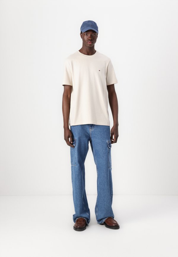 SEASONAL SOLID TEE - Basic T-shirt - newsprint3