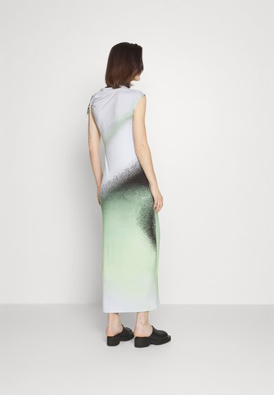 Elleme DRESS - Μάξι φόρεμα - light green/white