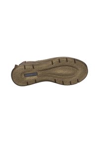 Braune Schuhsohle mit strukturiertem Muster und tiefen Profilrillen für besseren Halt. Verfügt über eine glatte, strapazierfähige Oberfläche und ein im Material eingebettetes Logo-Label.