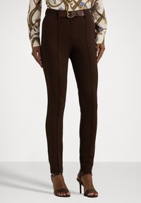 Lauren Ralph Lauren - BUCKLE TRIM PLEATED PONTE ANKLE PANT - Trousers - circuit brown Thumbnail Image 1