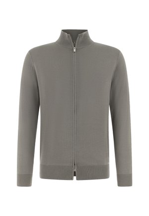 Šedý svetr na zip s úpletovým vzorem, s žebrovaným límcem, manžetami a spodním lemem, zobrazený na bílém pozadí.