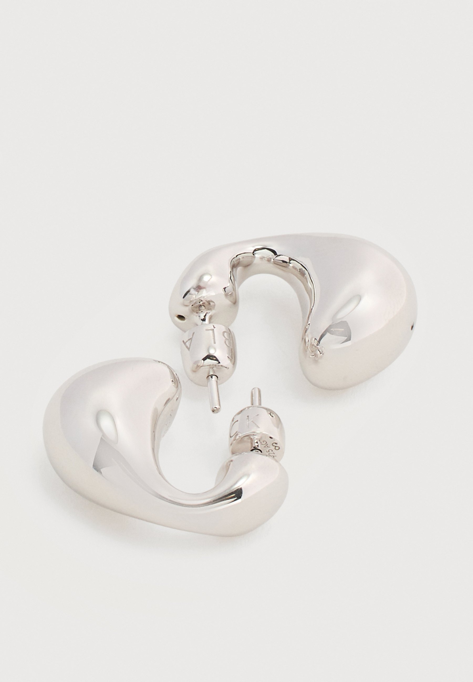Maria Black DOLPHIN EARRINGS SMALL - Ohrringe - silver-coloured