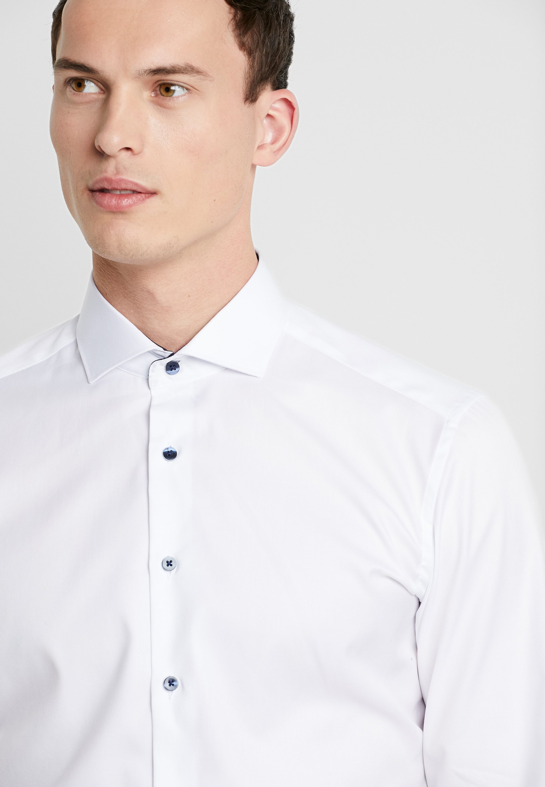 Herren SLIM FIT - Businesshemd Herren SLIM FIT - Businesshemd