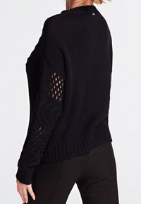 Guess Sweter