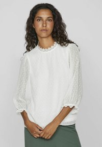 VILA MIT 3/4-ÄRMELN GEPUNKTETES - Bluse - cloud dancer