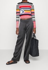 Desigual Sweter