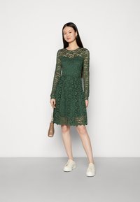 VILA VIKALILA DRESS - Kokteiļkleita/ballīšu kleita - pineneedle