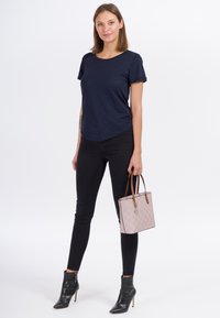 Tamaris ANASTASIA CLASSIC - Handtas - taupe