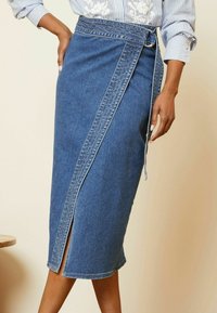 Love & Roses REGULAR FIT - Trapecinis sijonas - midwash blue