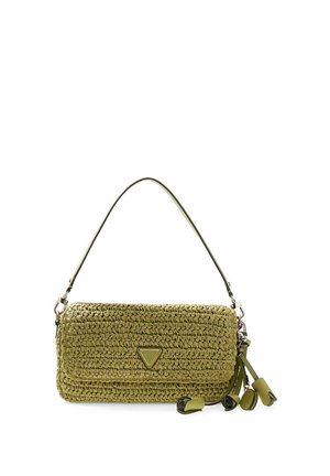Borsa intrecciata verde oliva con una singola tracolla e nappine decorative sul lato, caratterizzata da una placca logo triangolare sulla parte anteriore.