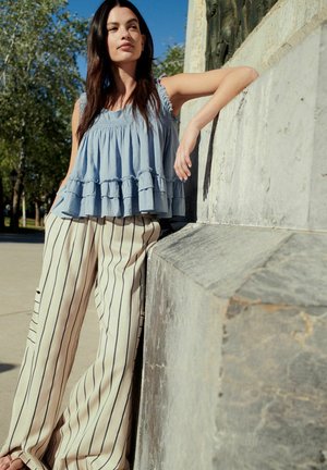 Next STRIPED SUPER WIDE - Pantalon classique - ecru