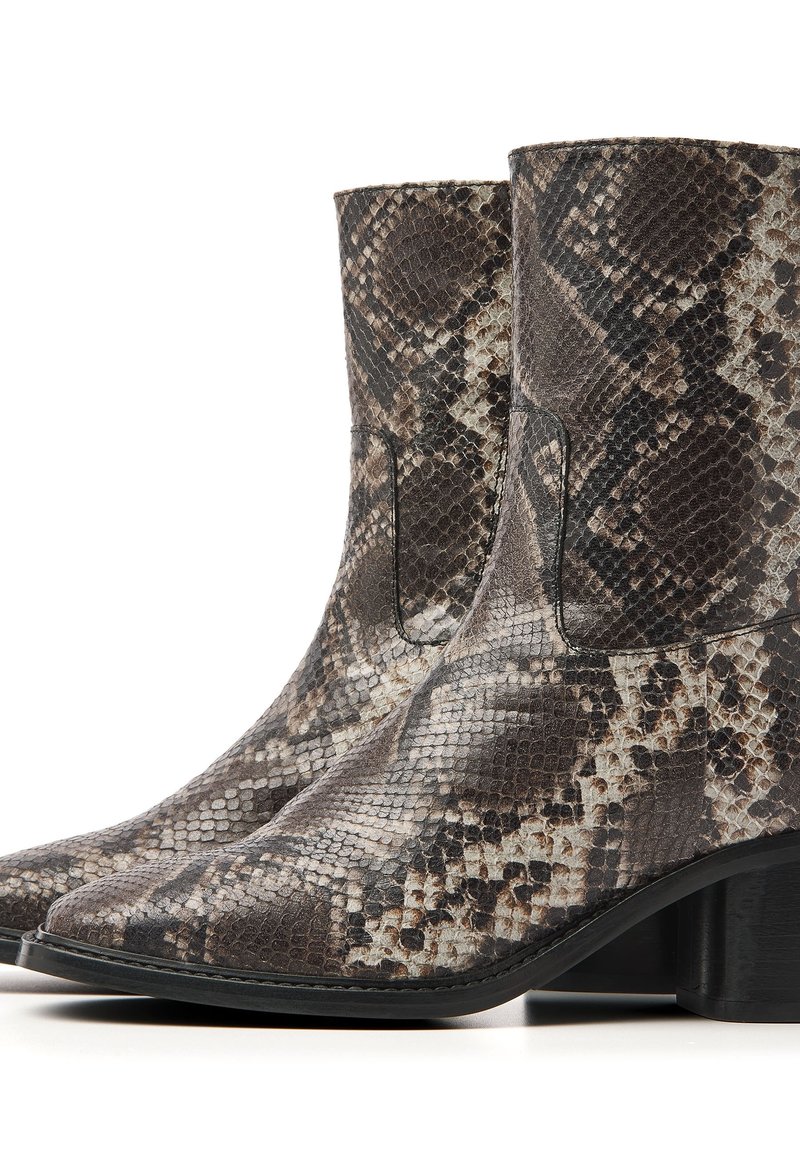 VIA VAI ZOEY CADE Stiefelette black/brown/multicolored/schwarz