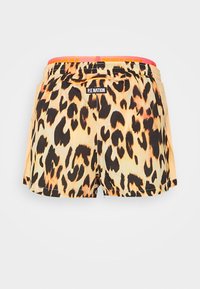 Leopardenmuster-Shorts in Orangetönen und Schwarz mit elastischem Bund. Mit Markenlogo auf der Rückseite und glatter Textur.