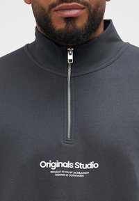 Jack & Jones JORVESTERBRO QUARTER ZIP - Sportska majica - forest river
