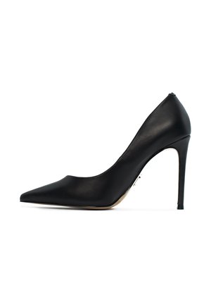 Zwarte leren high-heeled pump met een spitse neus, een gladde textuur, een slank ontwerp en een slanke stilettohak. Geen zichtbare hardware of patronen.