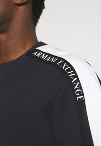 Armani Exchange Maglietta a manica lunga - dark blue