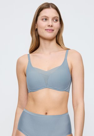Ljusblå bh med mjuk textur, utrustad med en diskret meshinlägg i mitten, justerbara axelband och formade kupor.