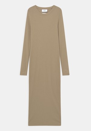 Grunt VELKA DRESS - Maxikjoler - coffee brown