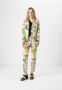 Marc Cain Blazer - deep olive green