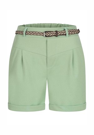 Zelene kratke hlače s plisiranim dizajnom, srolanim rubovima i pletenim smešnim remenom s srebrnom kopčom. Napravljene su od glatkog materijala.