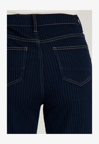 Niet geselecteerd, blauw