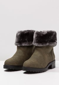 River Island Bottines - khaki