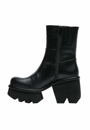 HANNE - Stivaletti con plateau - black