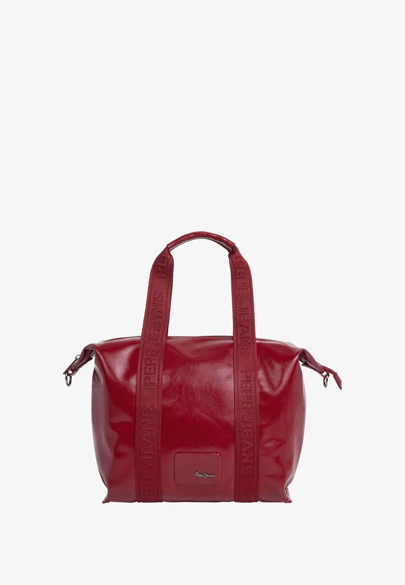 Sac à main en cuir rouge avec de larges anses embossées "Pepe Jeans" et une petite plaque métallique avec logo à l'avant.