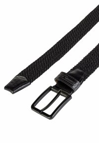 Zwarte geweven riem met een gevlochten ontwerp, textielstof, leren accenten en een matte zwarte metalen gesp.